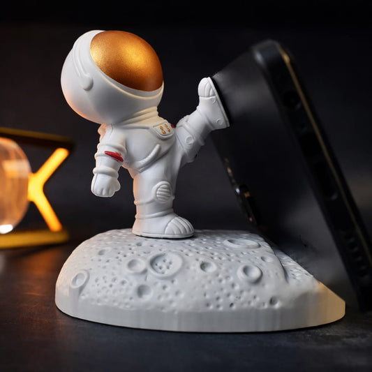 Mobile Holder Astronaut Phone Stand Planet Creative 3D Design
